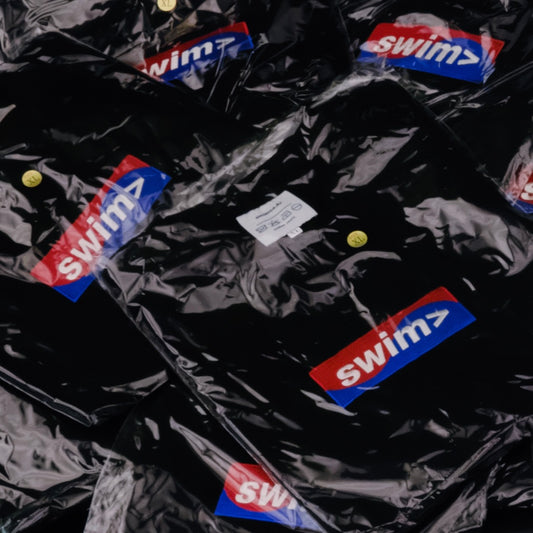 SK swim> box logo tee black